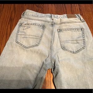 American Eagle Mom Jeans!